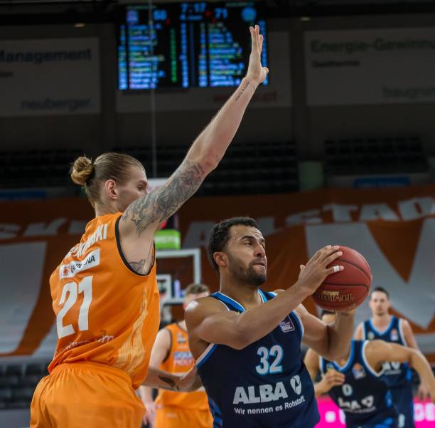 国年轻高尔 国年轻高尔